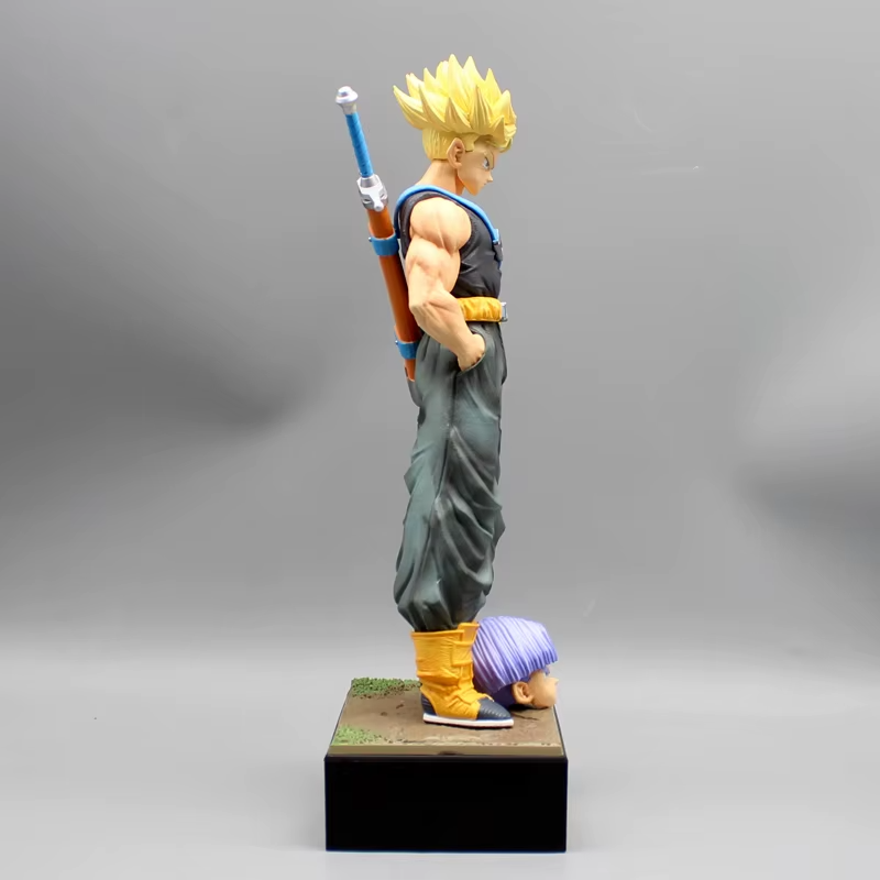 Action Figure Mirai Trunks SSJ - Dragon Ball Z™
