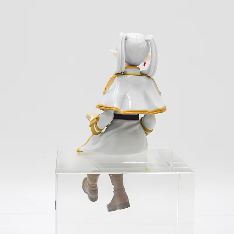 Action Figure Frieren "Sitting" - Frieren™