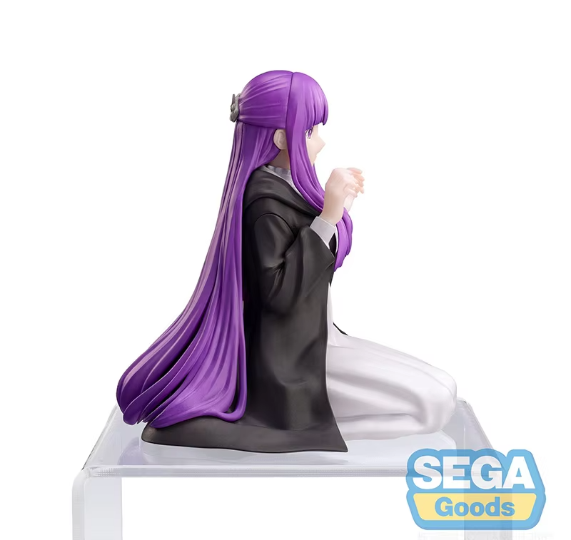 Action Figure Fern "seduta" - Frieren™