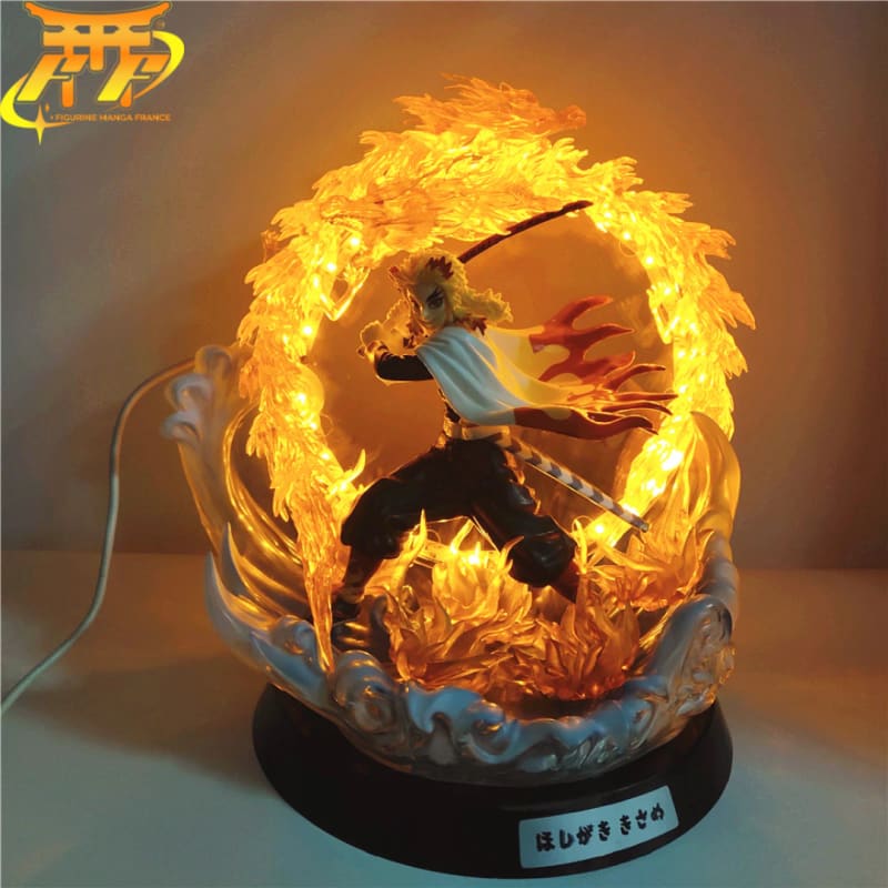 Action Figure LED Kyojuro Rengoku ’Il respiro della fiamma’ - Demon Slayer™